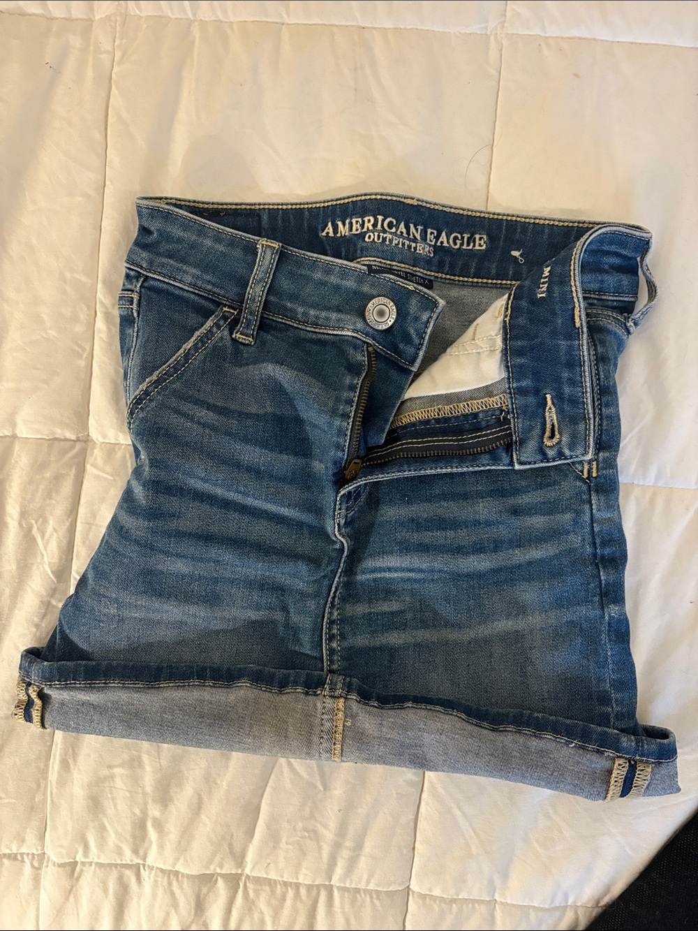 American Eagle Outfitters Women's Blue Rolled-Hem Denim Skirt